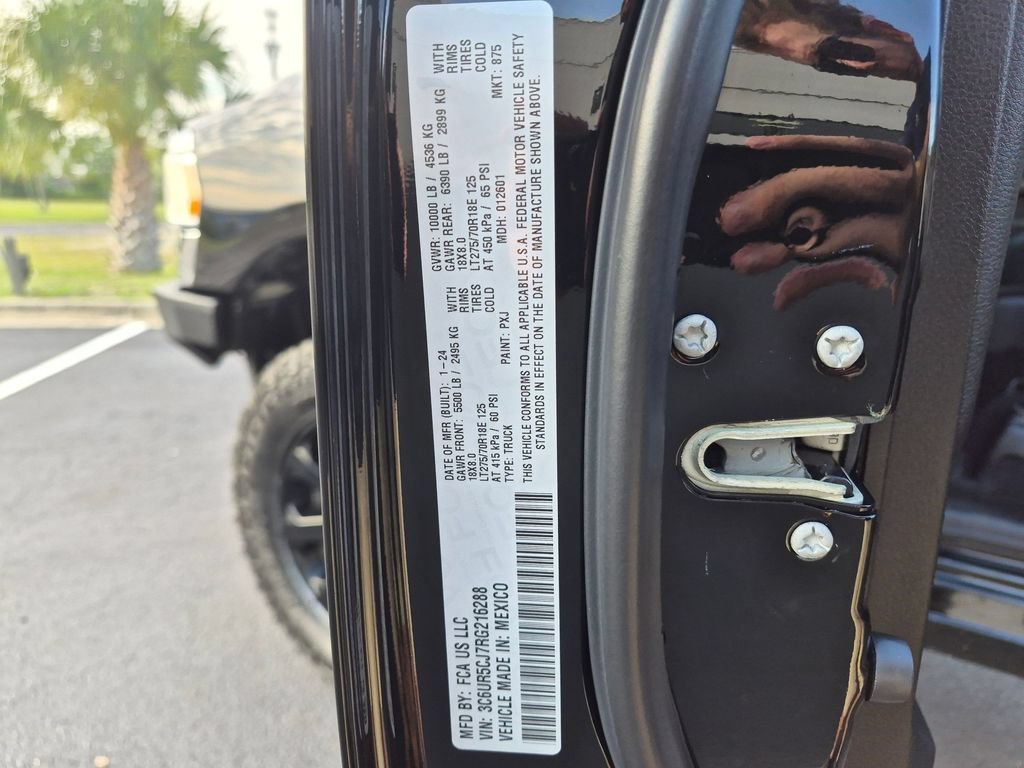 Used 2024 RAM 2500 Tradesman w/ Chrome Appearance Group AWD/4WD image 23