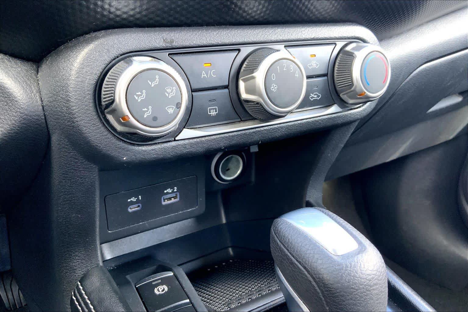 Used 2023 Nissan Kicks SV FWD image 34