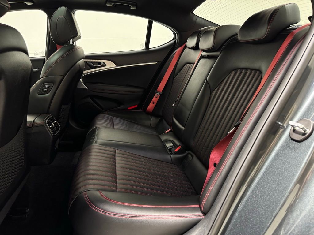 Used 2023 Genesis G70 2.0T w/ Sport Prestige Package image 28