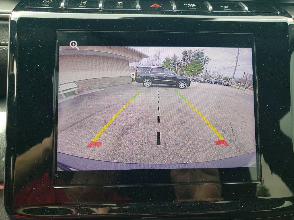 Used 2023 Jeep Grand Cherokee Altitude AWD/4WD image 13