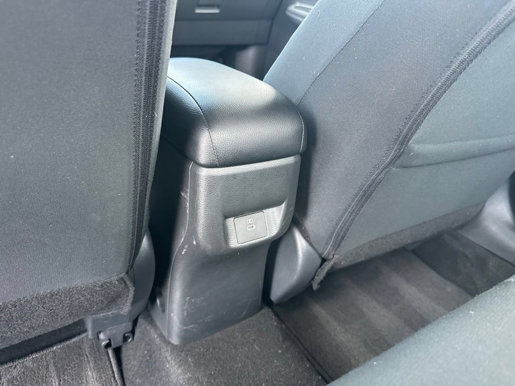 Used 2024 Nissan Versa SR FWD image 13