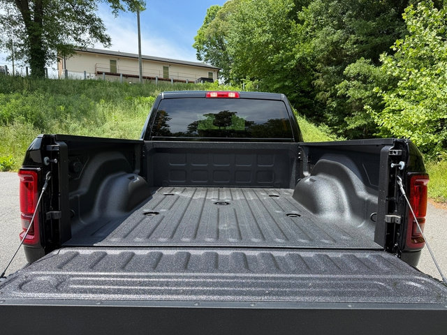 New 2026 RAM 2500 Big Horn AWD/4WD image 9