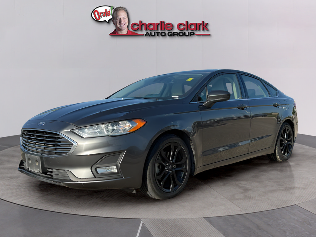 Used 2019 Ford Fusion SE w/ Equipment Group 151A FWD image 1