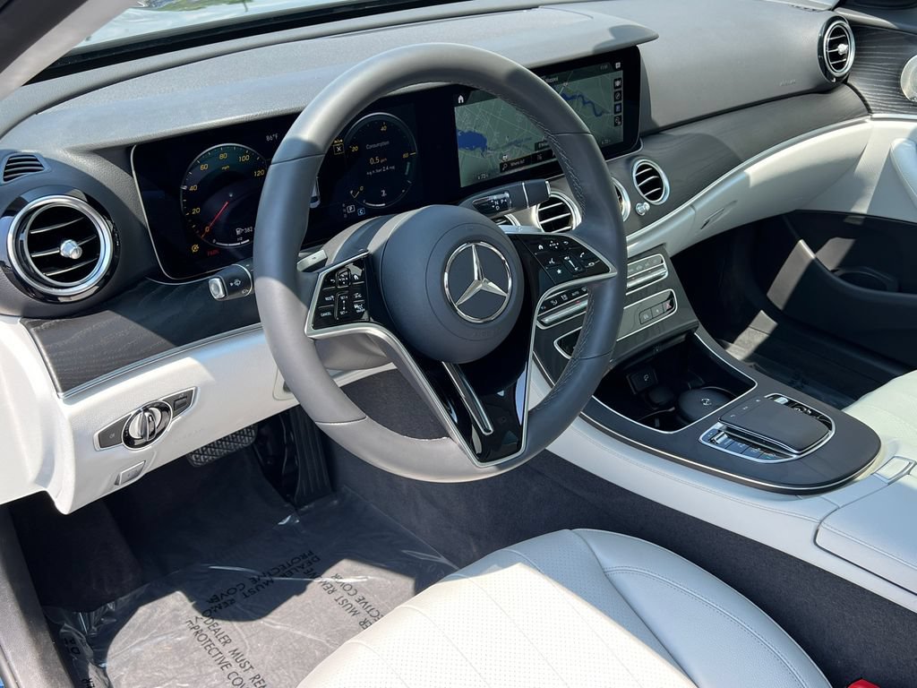 Used 2023 Mercedes-Benz E 350 4MATIC Sedan image 16