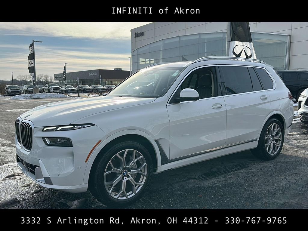 Used 2023 BMW X7 xDrive40i image 9