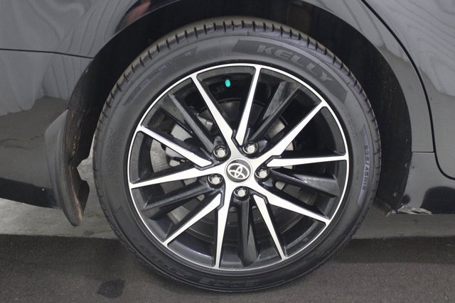 Used 2023 Toyota Camry SE image 29