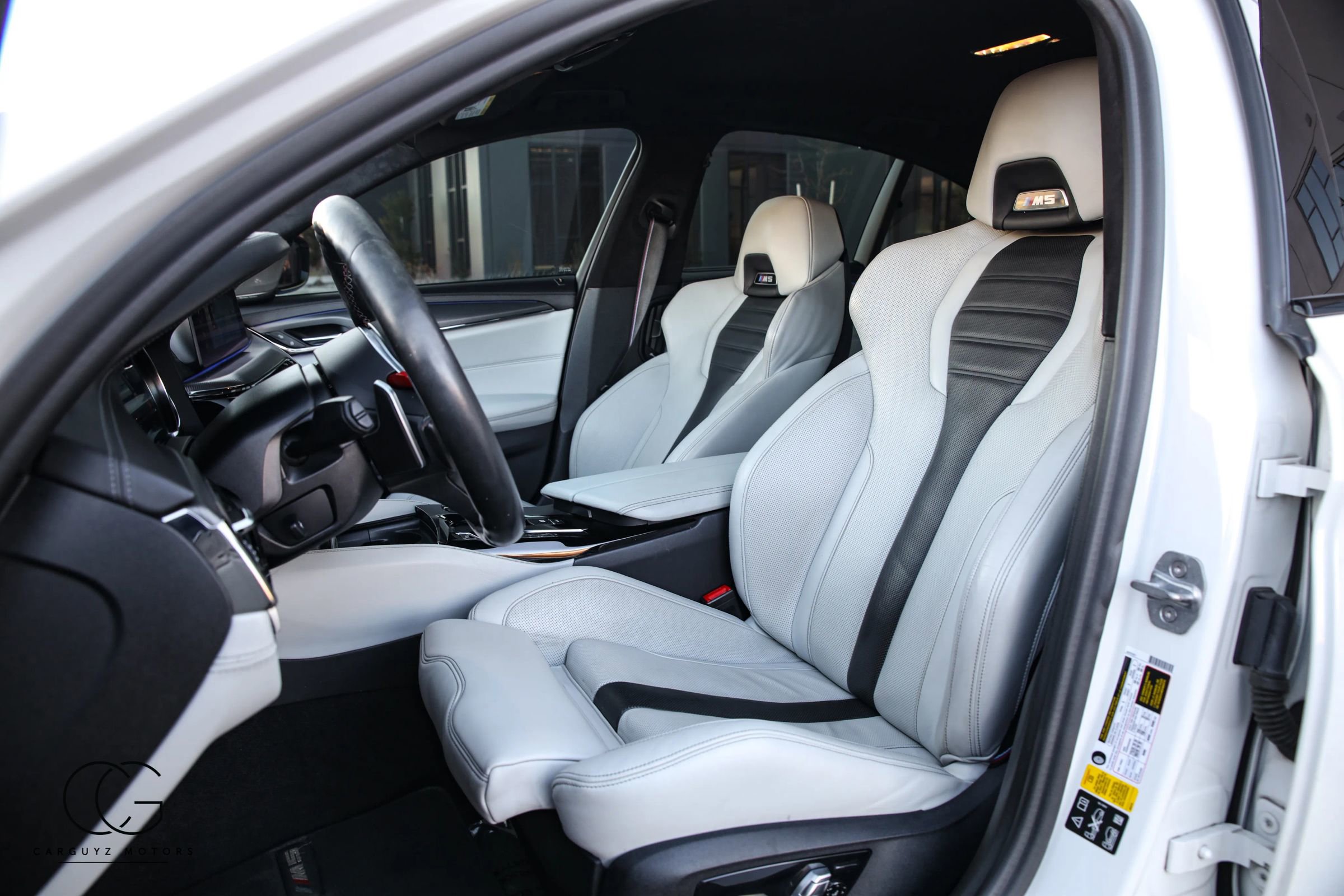 Used 2019 BMW M5 w/ Executive Package image 29