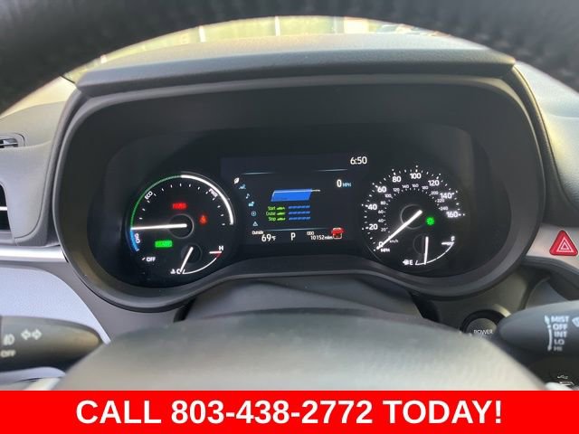 Used 2025 Toyota Sienna XLE image 21