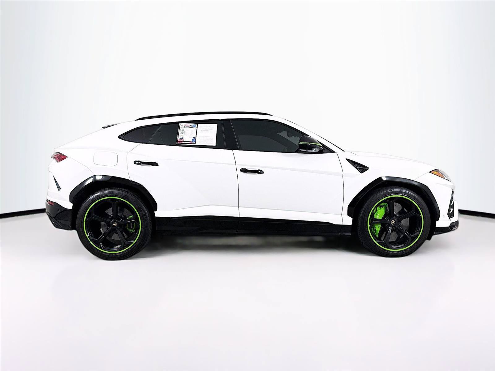 Used 2019 Lamborghini Urus AWD/4WD image 33