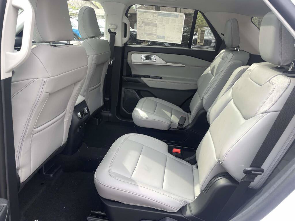New 2026 Ford Explorer Active w/ Active Comfort Package AWD/4WD image 19