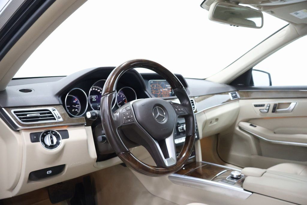 Used 2014 Mercedes-Benz E 350 4MATIC Sedan image 15