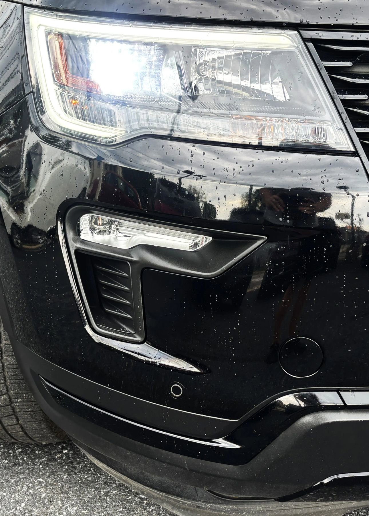Used 2018 Ford Explorer Sport w/ Equipment Group 401A AWD/4WD image 7