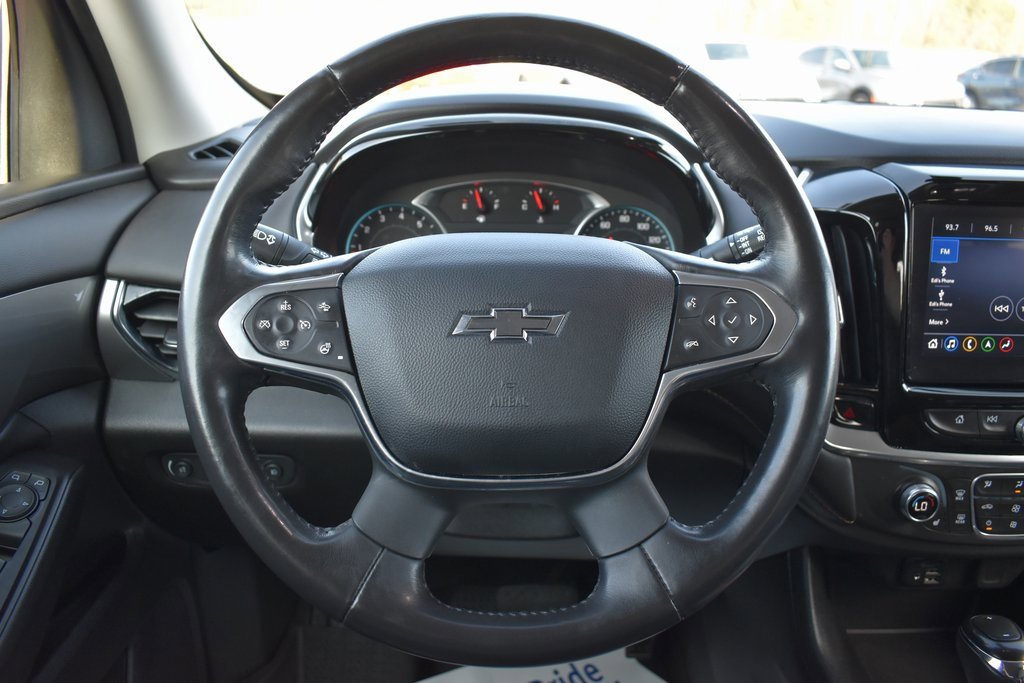 Used 2020 Chevrolet Traverse RS image 19