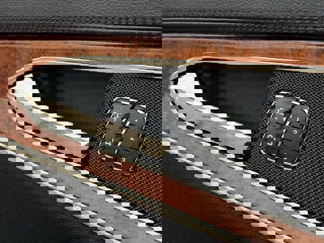 Used 2018 Lincoln MKX Reserve w/ Lincoln MKX Climate Package image 28