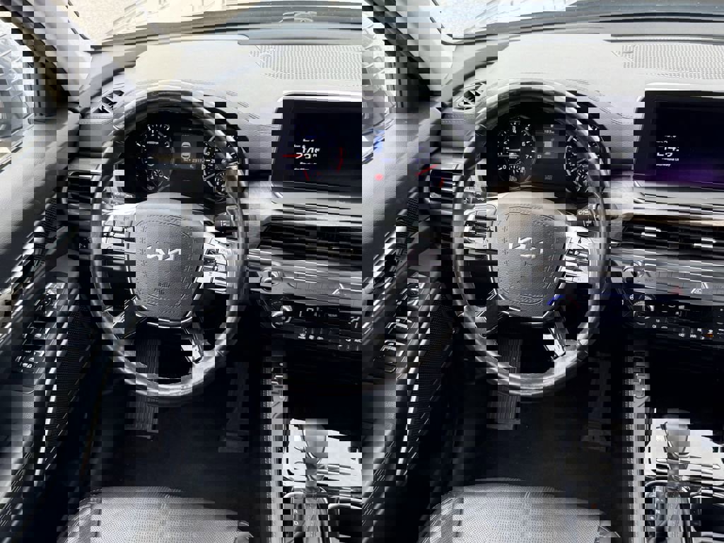 Certified 2022 Kia Telluride EX w/ EX Premium Package image 16