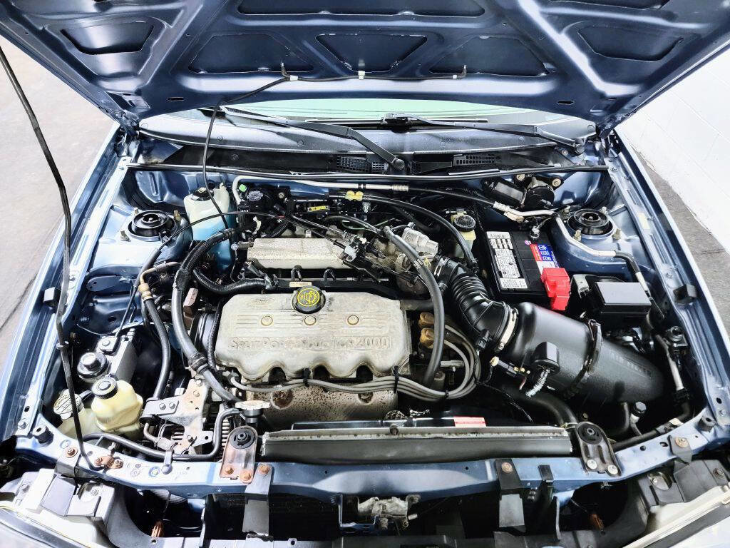 Used 1999 Ford Escort SE image 37