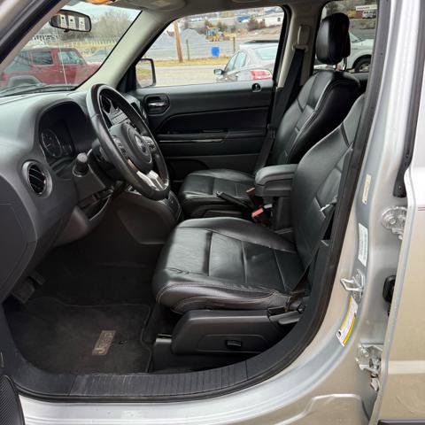 Used 2011 Jeep Patriot Latitude w/ Sun/Sound Group image 11