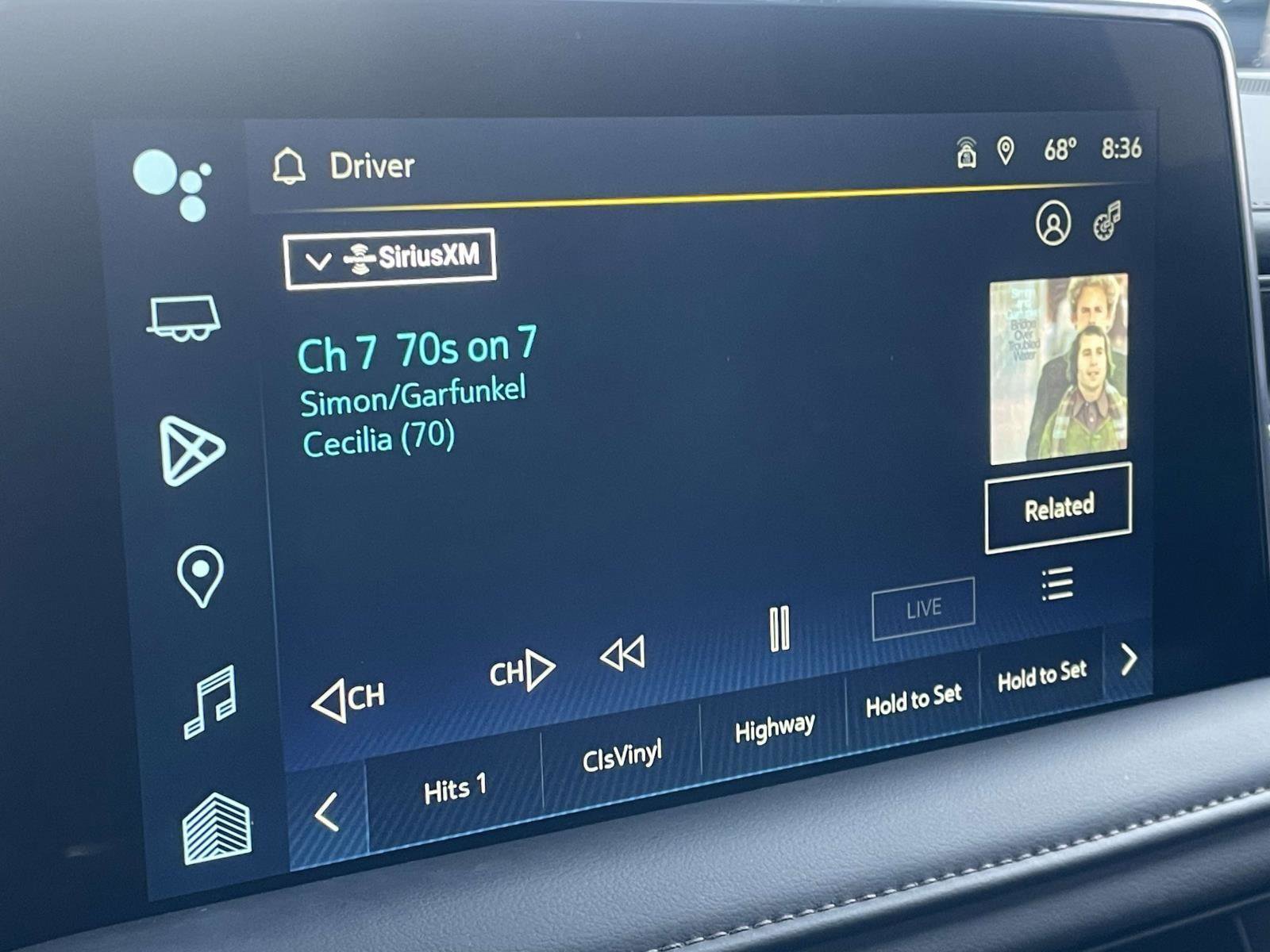 Used 2024 Chevrolet Suburban High Country image 3