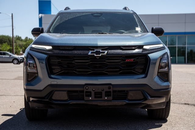 Used 2025 Chevrolet Equinox RS AWD/4WD image 2