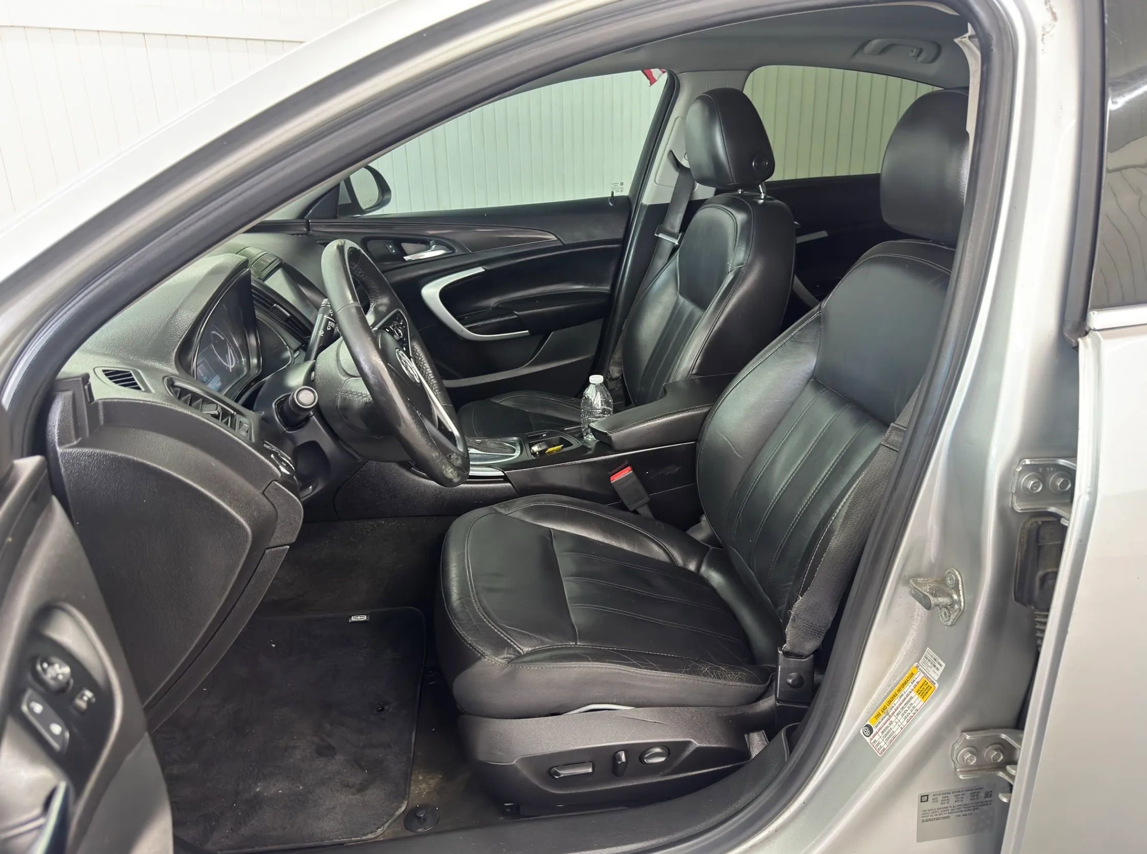 Used 2016 Buick Regal Premium AWD/4WD image 9