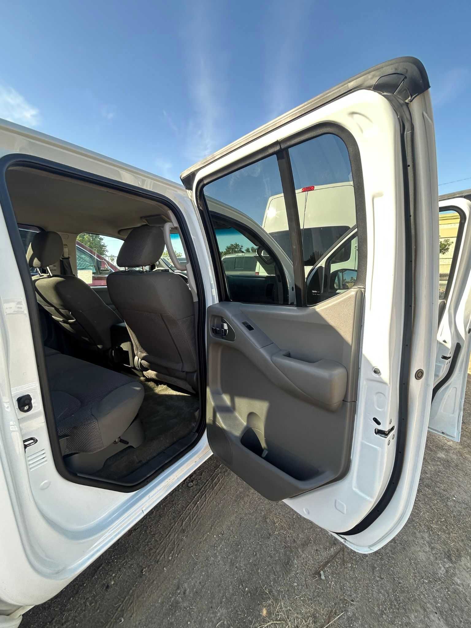 Used 2016 Nissan Frontier SV w/ SV Value Truck Package image 24