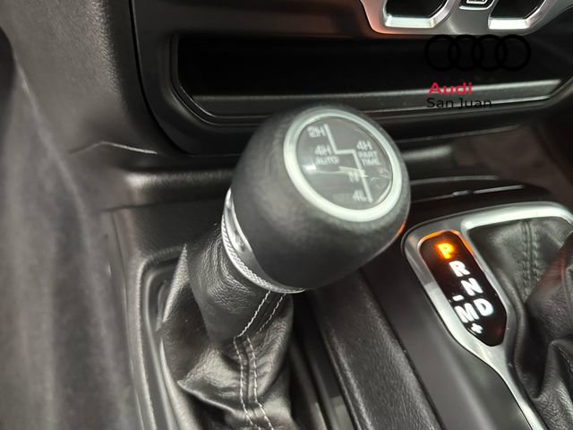 Used 2024 Jeep Wrangler Unlimited Sahara image 39