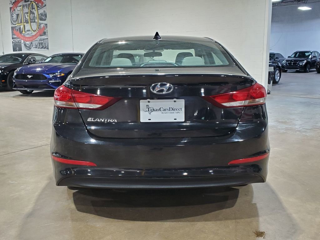 Used 2018 Hyundai Elantra SEL image 10