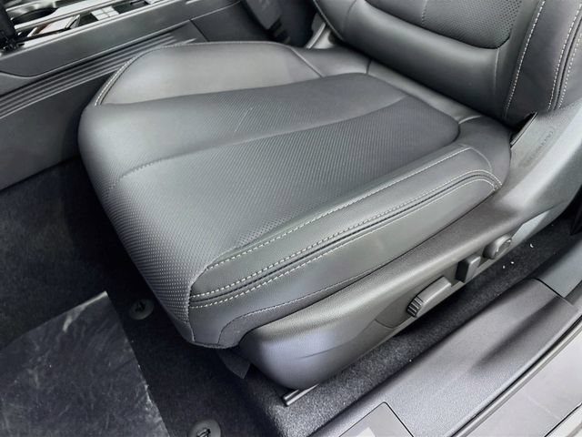 New 2026 Subaru Outback Limited AWD/4WD image 19