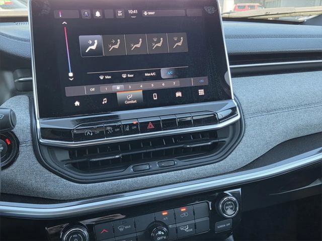 Certified 2024 Jeep Compass Latitude image 9