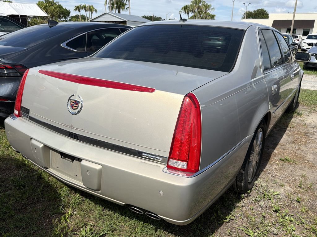 Used 2008 Cadillac DTS FWD image 11