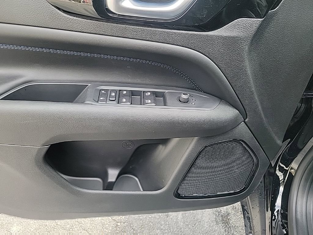 New 2026 Jeep Compass Limited image 10