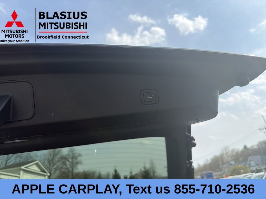 Used 2024 Cadillac Lyriq Tech AWD/4WD image 11