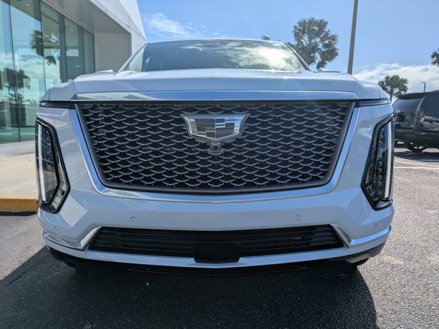 New 2026 Cadillac Escalade Luxury w/ LPO, Radiant Package AWD/4WD image 9