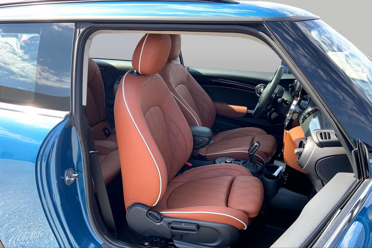 Used 2024 MINI Cooper S FWD image 9