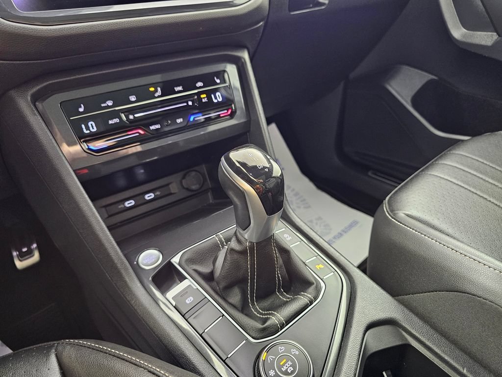Used 2022 Volkswagen Tiguan SE R-Line AWD/4WD image 30