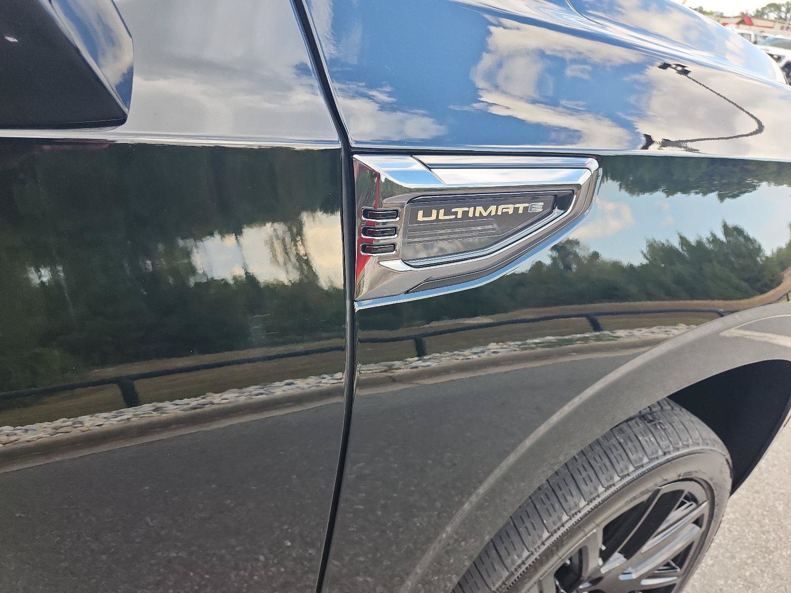 Certified 2025 GMC Yukon Denali Ultimate AWD/4WD image 7