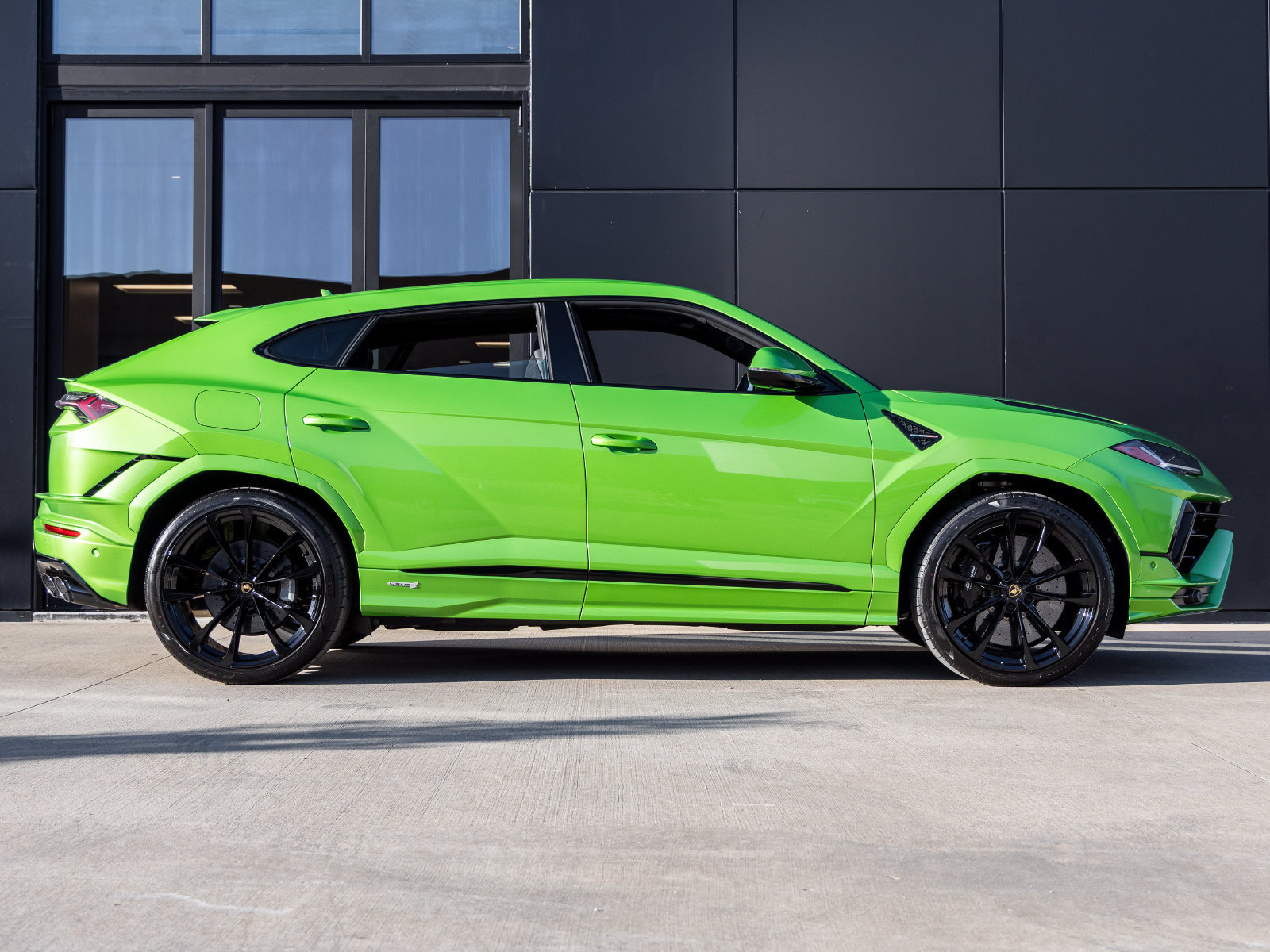 Used 2024 Lamborghini Urus S AWD/4WD image 10