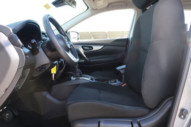 Used 2022 Nissan Rogue Sport S image 11