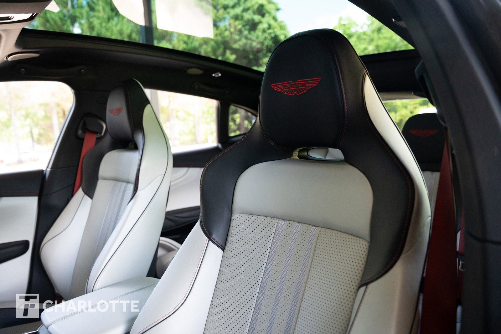 Used 2025 Aston Martin DBX 707 AWD/4WD image 19