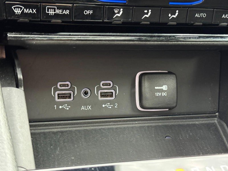 Used 2023 Jeep Grand Cherokee Altitude AWD/4WD image 25