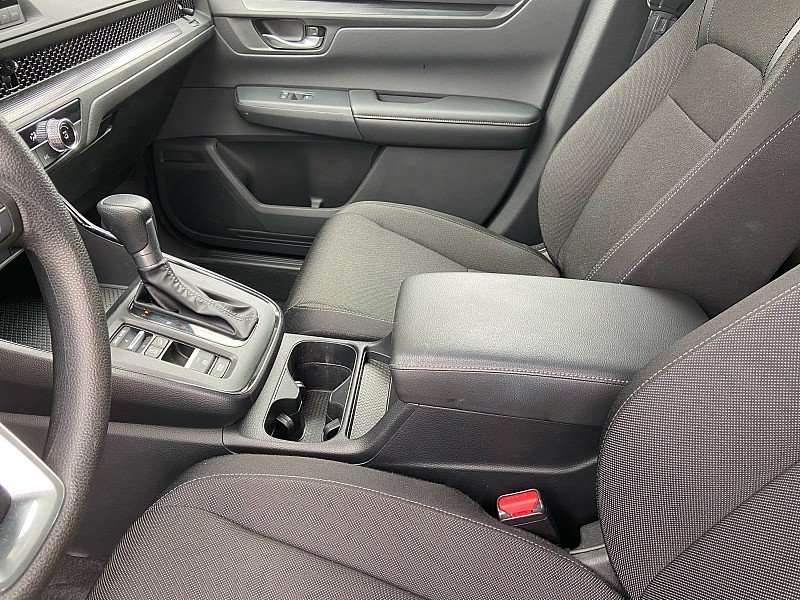 Used 2025 Honda CR-V LX image 12