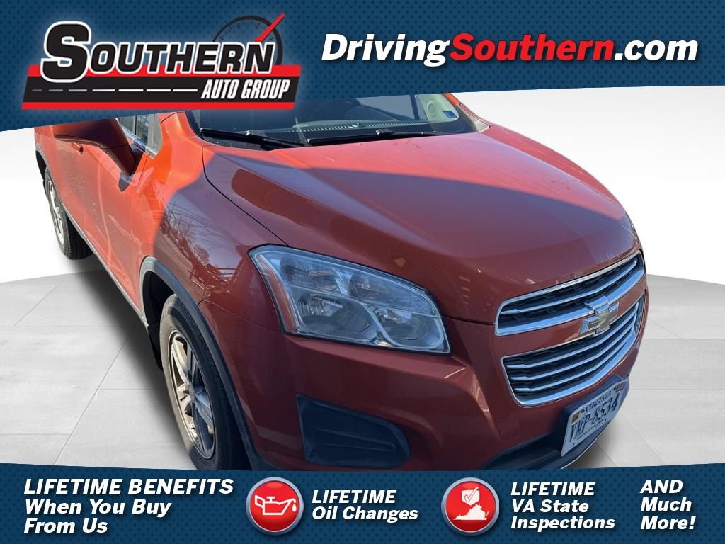 Used 2015 Chevrolet Trax LT w/ LT Sun and Sound Package image 1