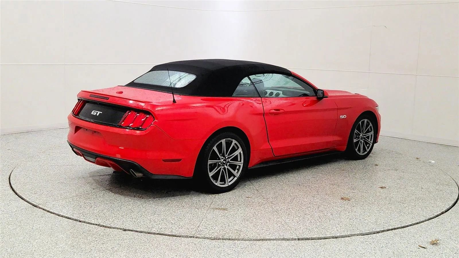 Used 2016 Ford Mustang GT Premium image 7