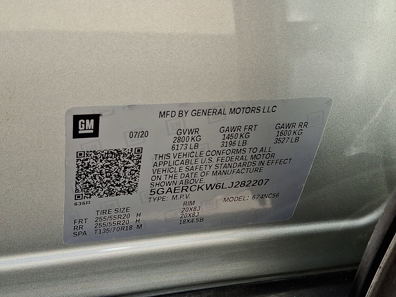 Used 2020 Buick Enclave Premium w/ Surround and Sites Package image 28