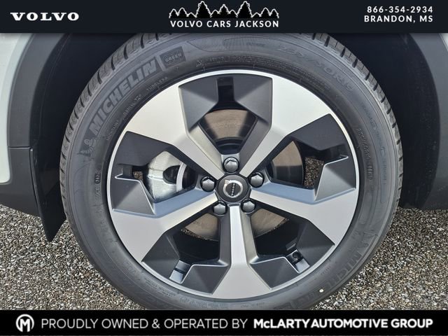New 2026 Volvo XC40 B5 Plus w/ Protection Package Premier image 24