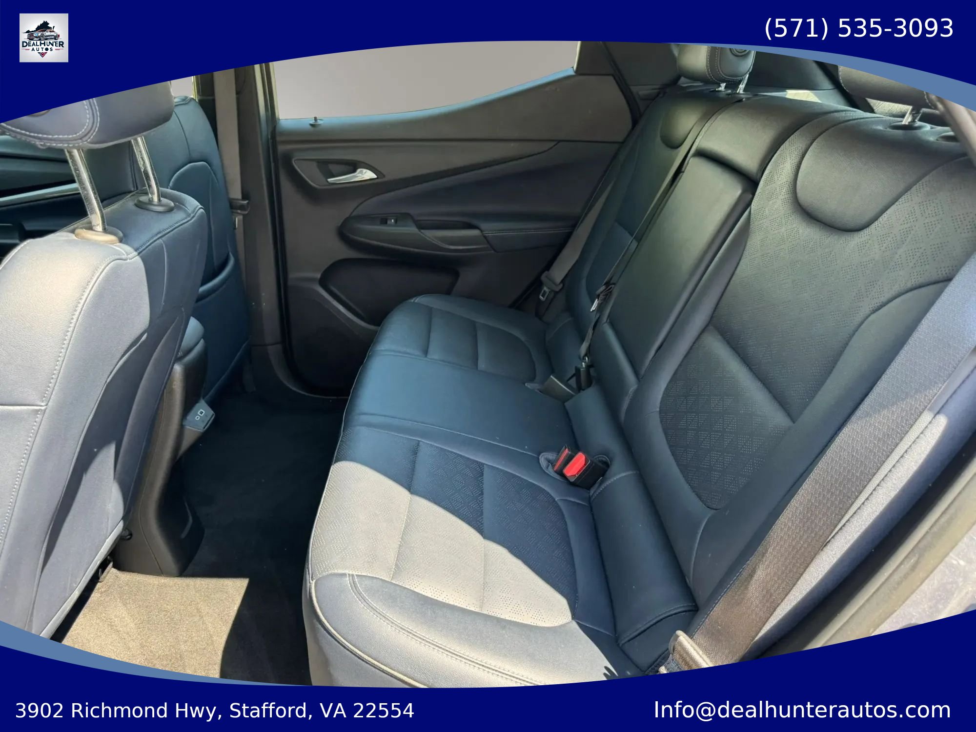 Used 2023 Chevrolet Bolt EUV LT w/ Convenience Package FWD image 18