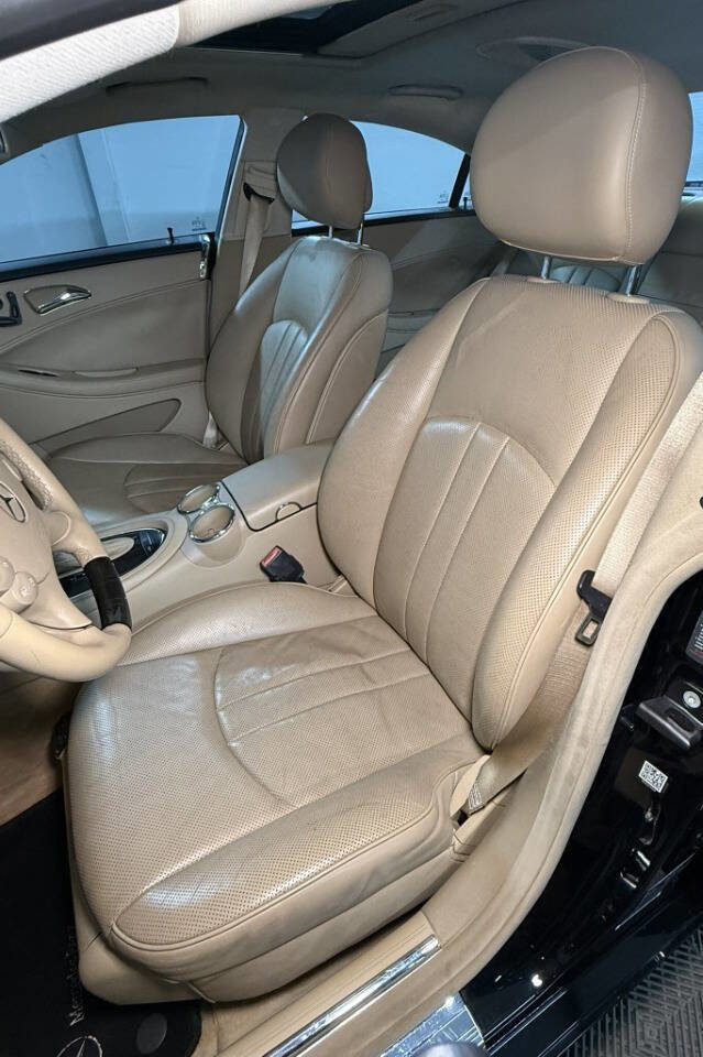 Used 2006 Mercedes-Benz CLS 500 image 13