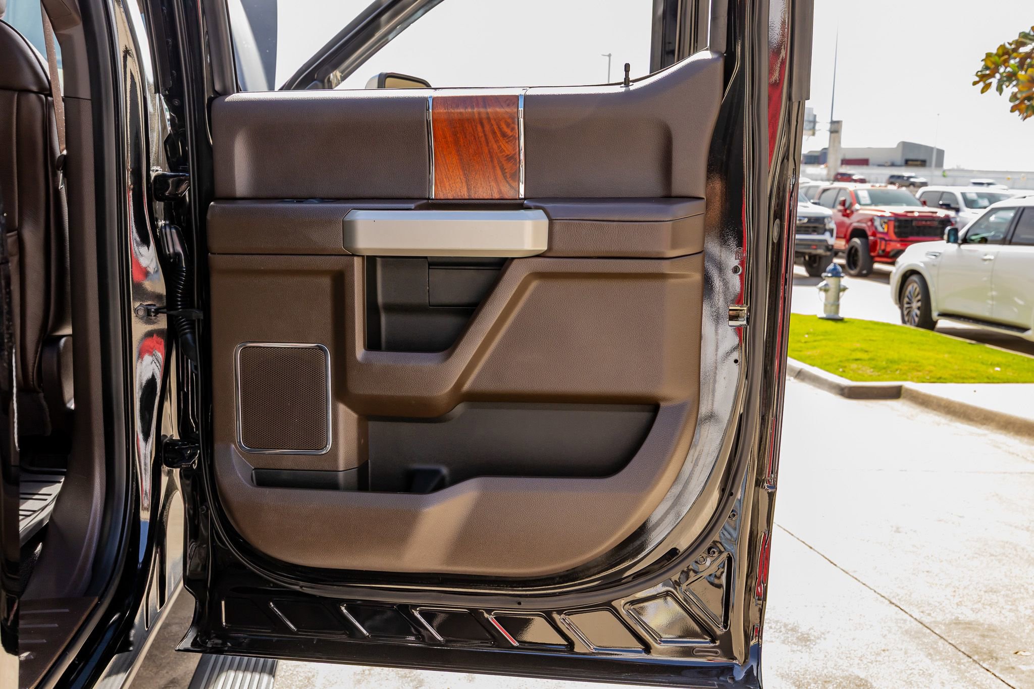 Used 2017 Ford F250 King Ranch w/ King Ranch Ultimate Package image 38