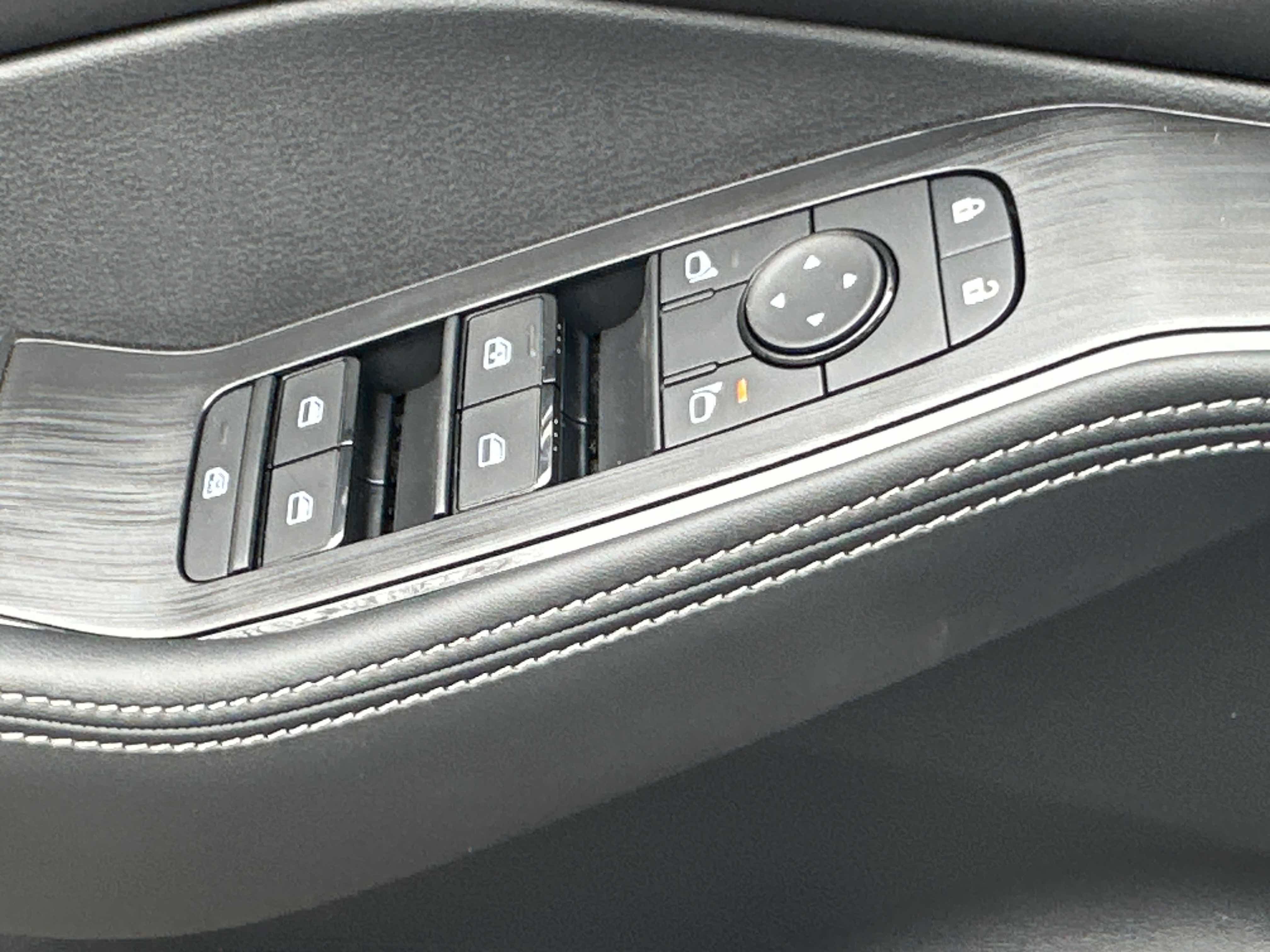 New 2026 Nissan Rogue Platinum image 21