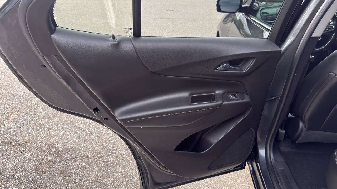 Used 2018 Chevrolet Equinox Premier AWD/4WD image 37